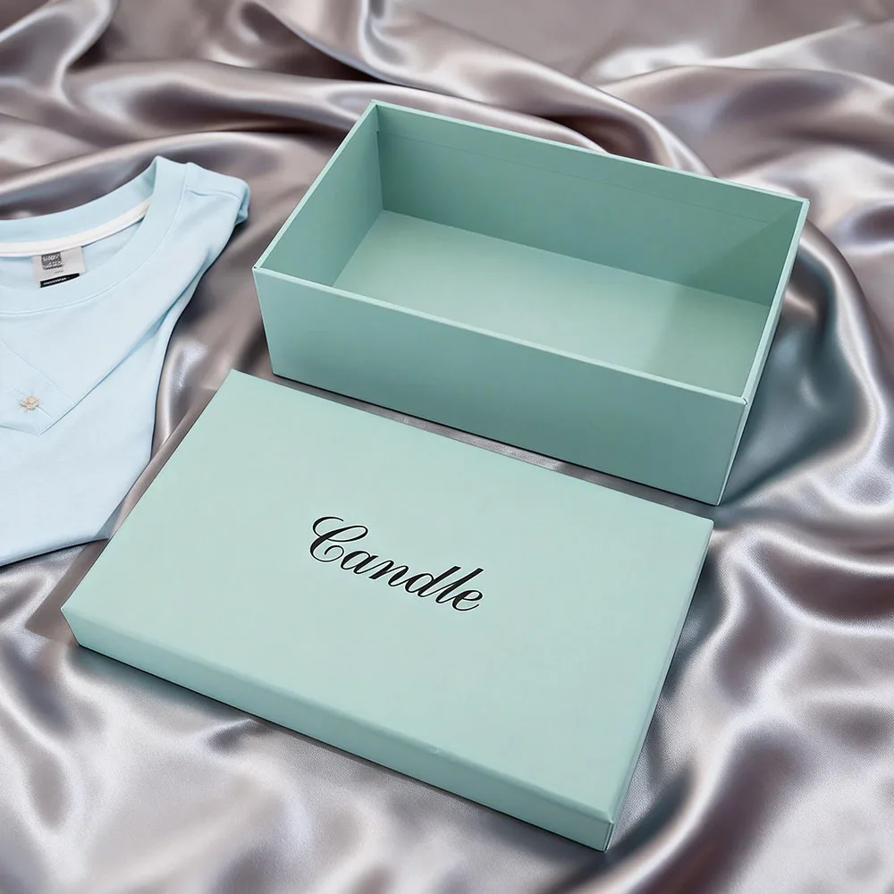 Coffret de Présentation pour T-shirts - Personnalisation de Logo sur le Couvercle et la Base, pour l’Identité de Votre Marque de Vêtements