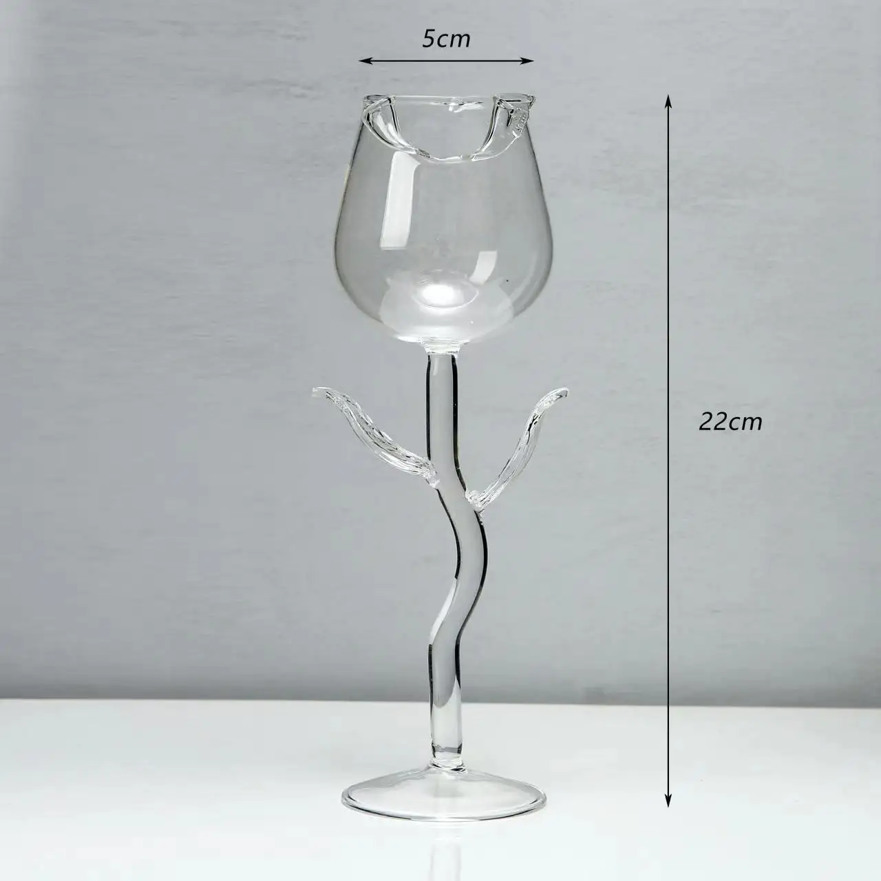 Rose-Shaped Glass Creative Unique Design Hand Blown High Borosilicate Wine Whiskey Glass Tall Rose Shaped Glass Cup