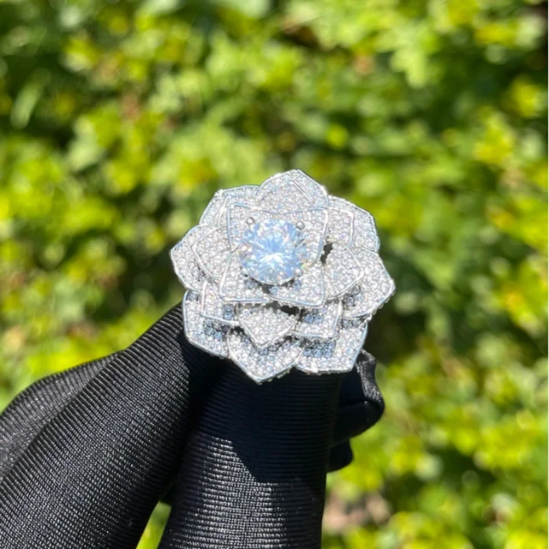 Rose Flower Ring With Cubic Moissanite And Gold Plating For Women_voghion.com