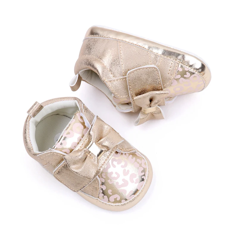 Spring and Autumn Shallow Bow Bright Surface Soft Soled Baby Walking Shoes for Girls details