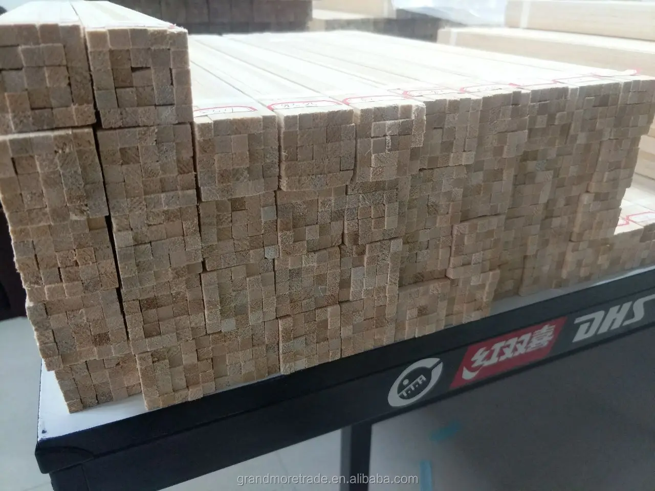 wholesale density 120-190g light wood panel