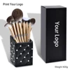 Votre brosse de logo avec le baril cubique