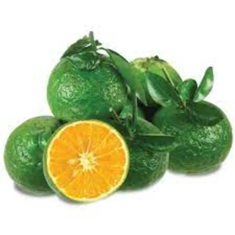 Грин мандарин. Зеленый апельсин во Вьетнаме. Зеленый мандарин. Зеленый цитрусовый фрукт. Зеленый померанец.