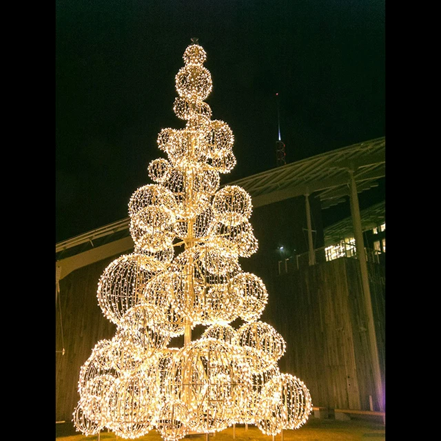 Christmas ball tree (2)