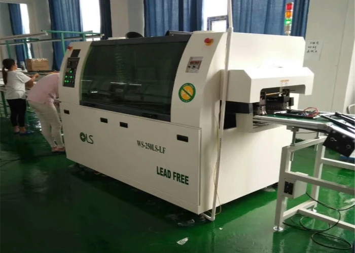 Small Wave Soldering Machine Economic Automatic DIP Soldering Machine Line LED Driver Home Appliances Toy Main Board Soldering