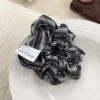 rayas blancas y negras