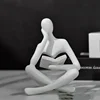 Zuo Si Reads - White