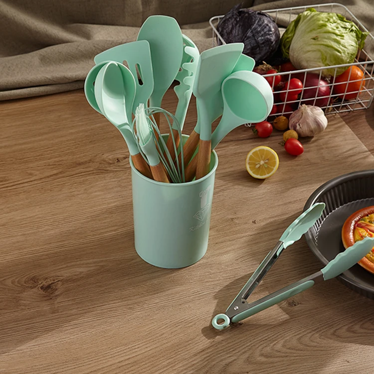 Wholesale 12 Piece Food Grade Cooking Tools Beech Wooden Handle