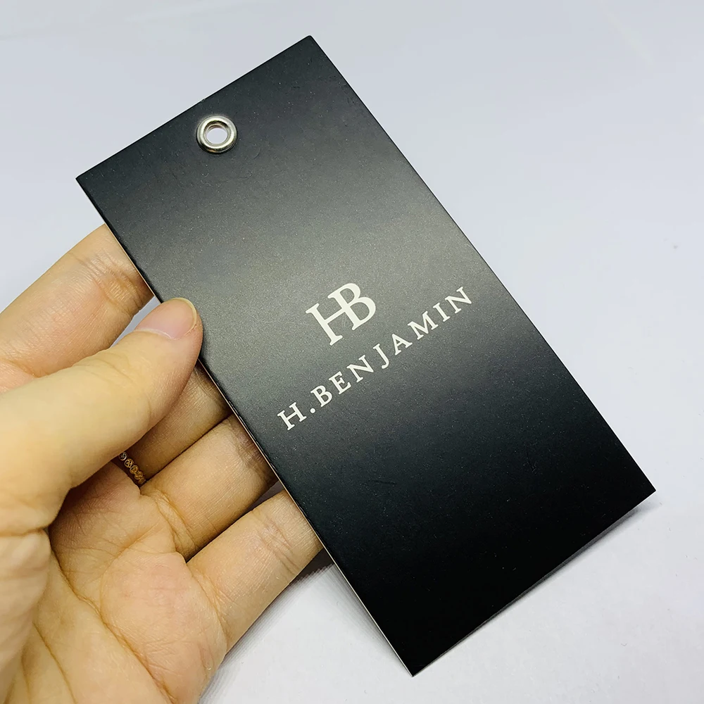 Бумажные бирки для одежды