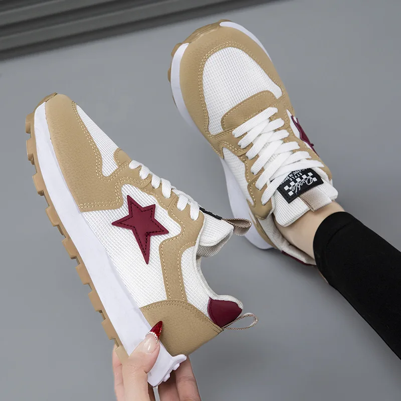 Breathable Lightweight Lace-up Sneakers For Men Casual Footwear Oem