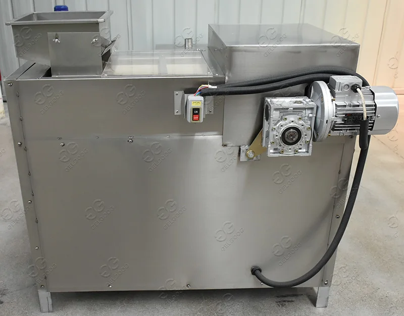 Almond Badam Strip Cutting Machine Nut Silvering Machine