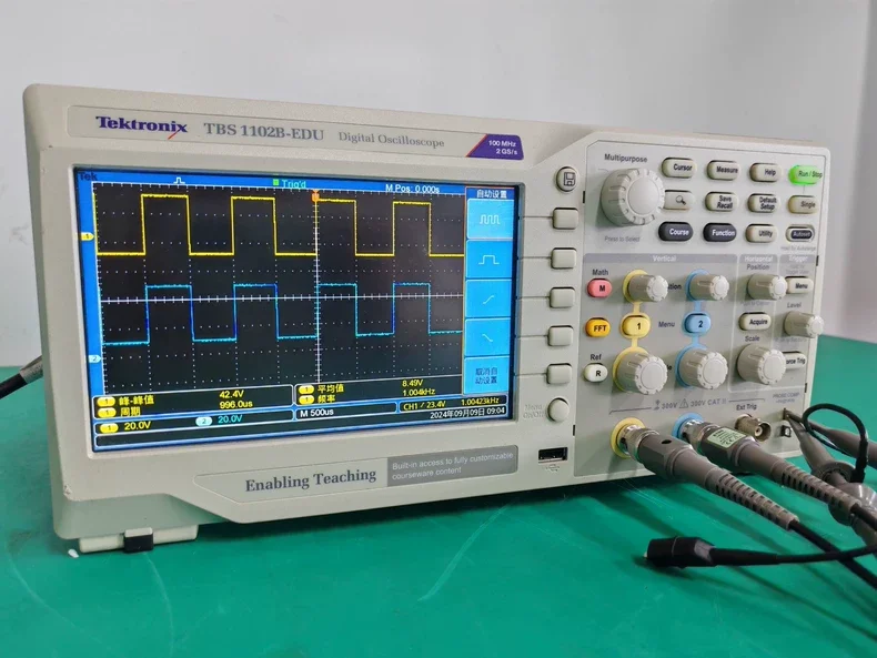 Tektronix TBS1102B-EDU 100mhz Oscilloscope - Educational Tool Tektronix TBS1102B-EDU 100mhz Oscilloscope - Educational Tool