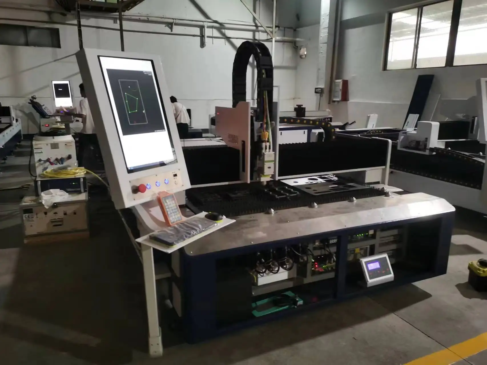 Hydcut CNC Controller+ Inovance Servo Motor Drive - High Productivity