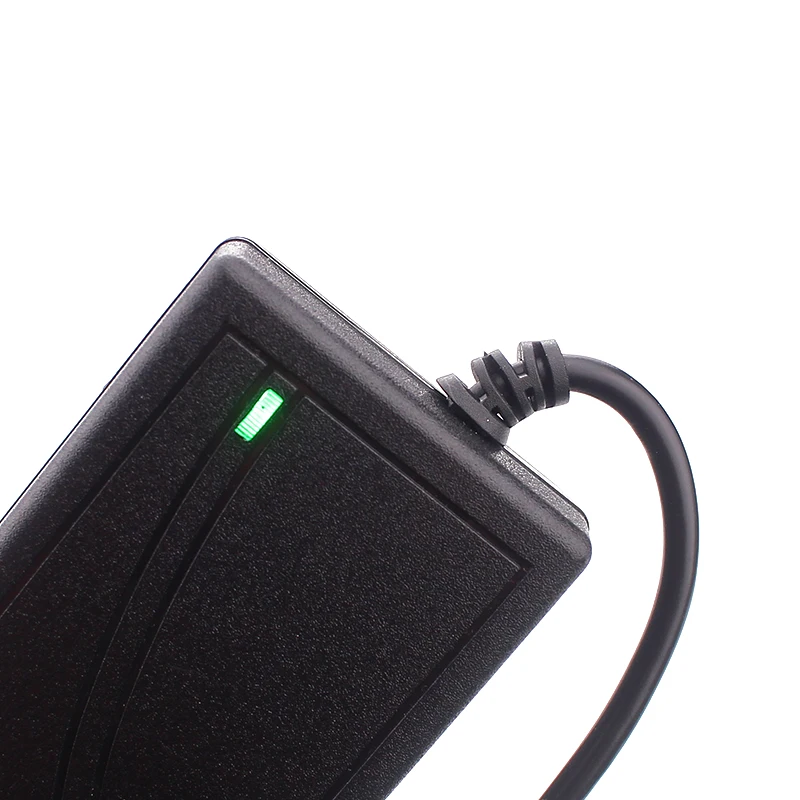 
Адаптер переменного тока 110 В ~ 240 В 60 Вт 12 В 5A AC DC Импульсный адаптер питания настольный адаптер питания с Ce RoHS FCC SAA 5,5x2,1 мм 