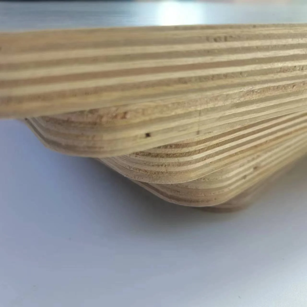 Durable and Long-Lasting Luxury Small Kitchen Cabinets Plywood Lightweight Laminated Hardiflex Plywood Competitive Price