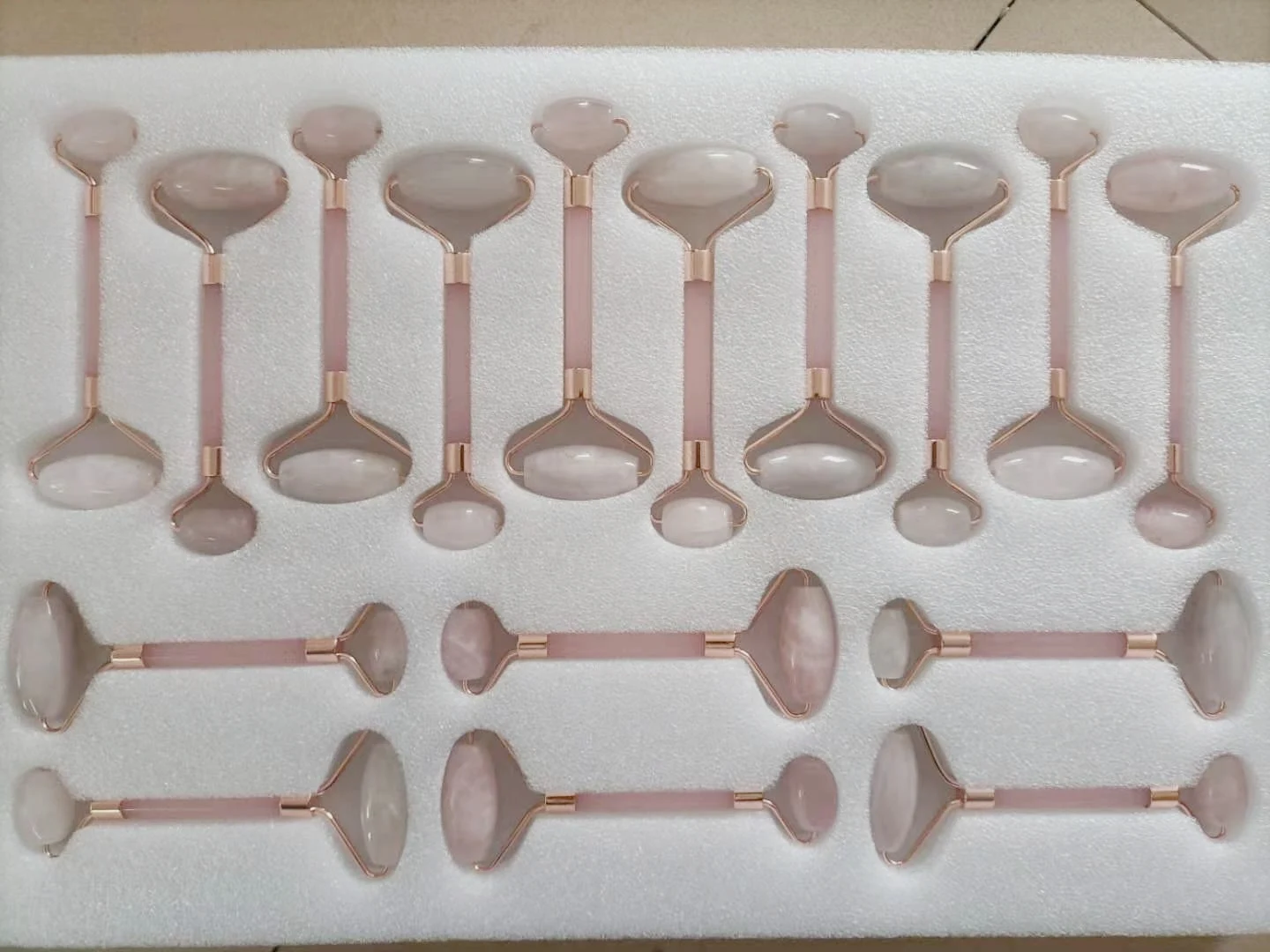 popular natural quartz rose jade facial massage roller guasha set for face