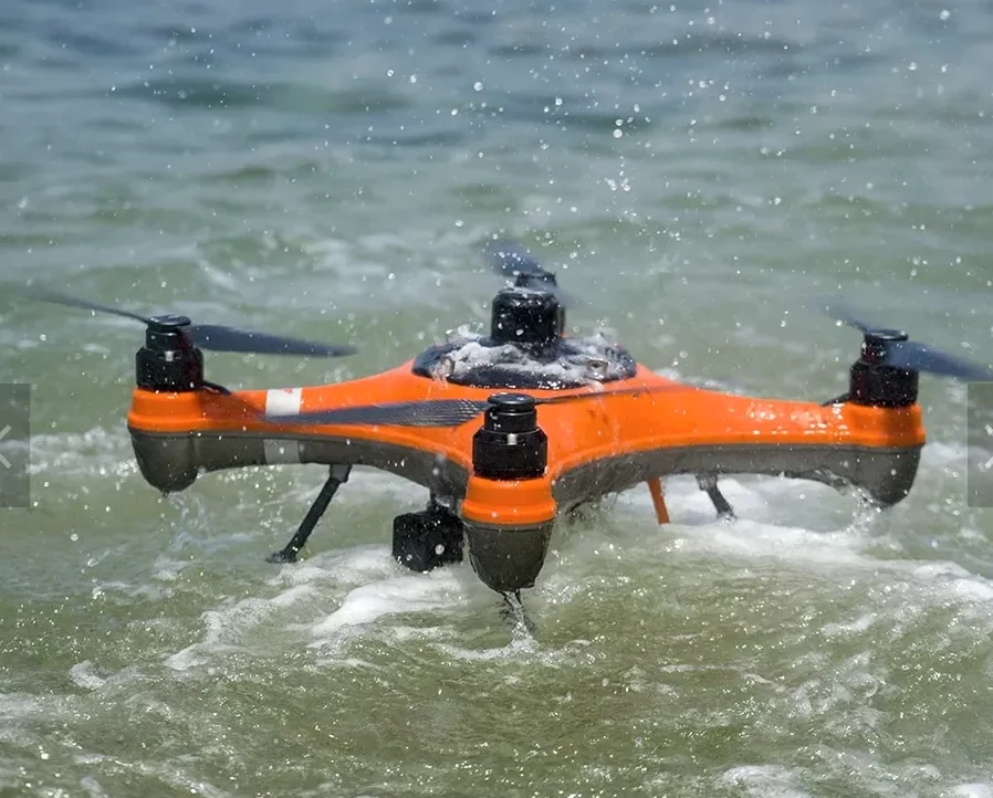 Flying Swellpro Underwater Drone SwellPro Fisherman FD3 Fishing