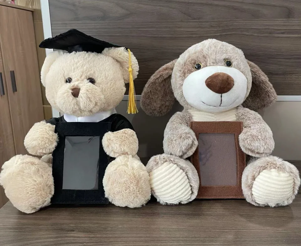 2023 Customized 28CM Stuffed Plush Graduation Doll for Ceremony Gift Toy