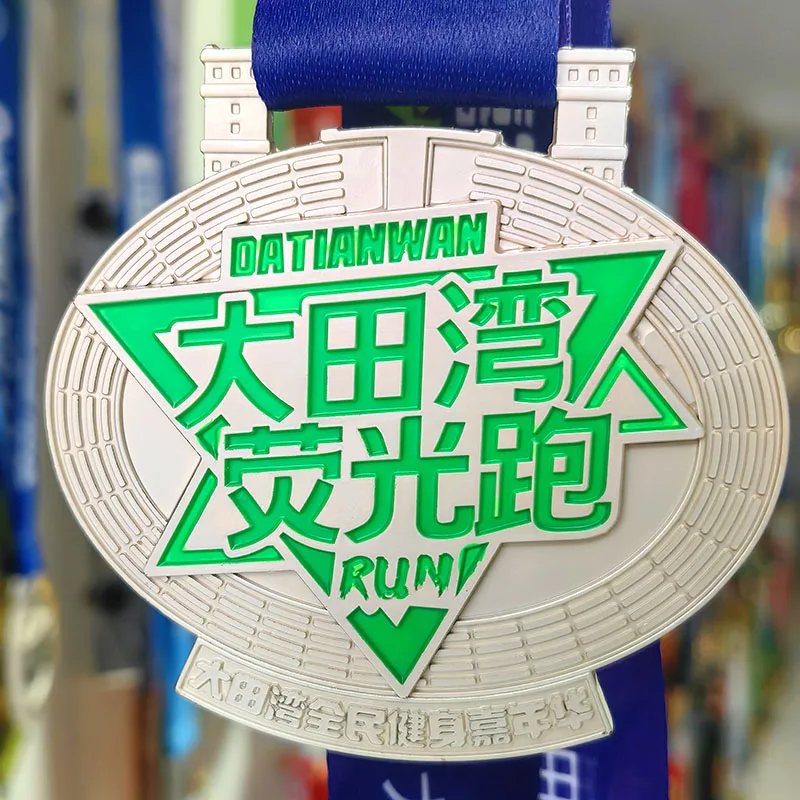 เหรียญรางวัลแบบ 3 มิติสมัยโบราณและสมัยใหม่ ออกแบบเองได้ เหรียญวิ่งมาราธอนกีฬา วัสดุทำจากโลหะผสมสังกะสี สำหรับของที่ระลึก