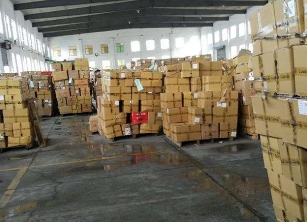 
Высокоточный медный изолированный защитный зажим типа крокодил CE CATIII 1000V /MAX.32A 4mm Jack Аллигатор 