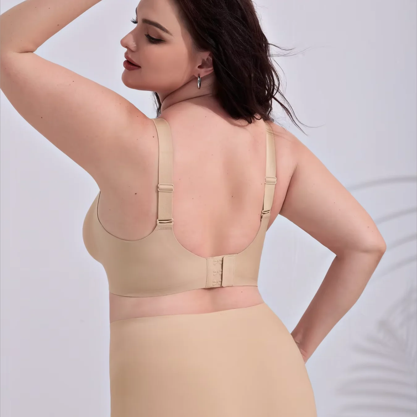 D004 seamless jelly-support bra front view