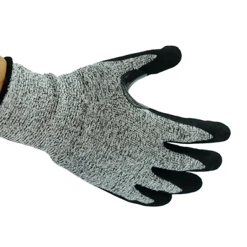 13 Gauge Cut Resistant Anti Slip Industry Nitrile Coated Knitted Safety Gloves for Industry Work Use