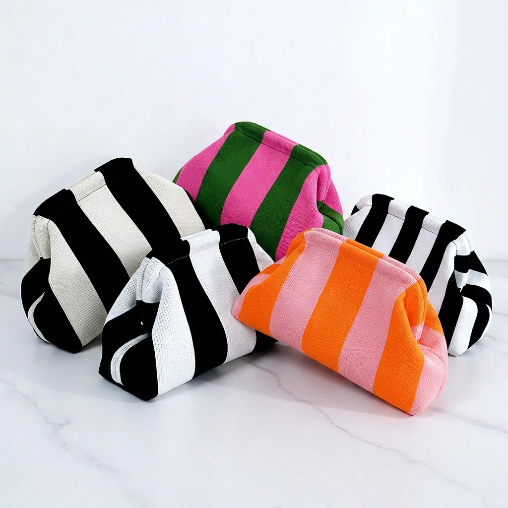 Woven Cosmetic Bag Cloud Shape Striped Knitted Women's Simple Beach Clip Closure Clutc, Custom Logo & OEM/ODM Welcome