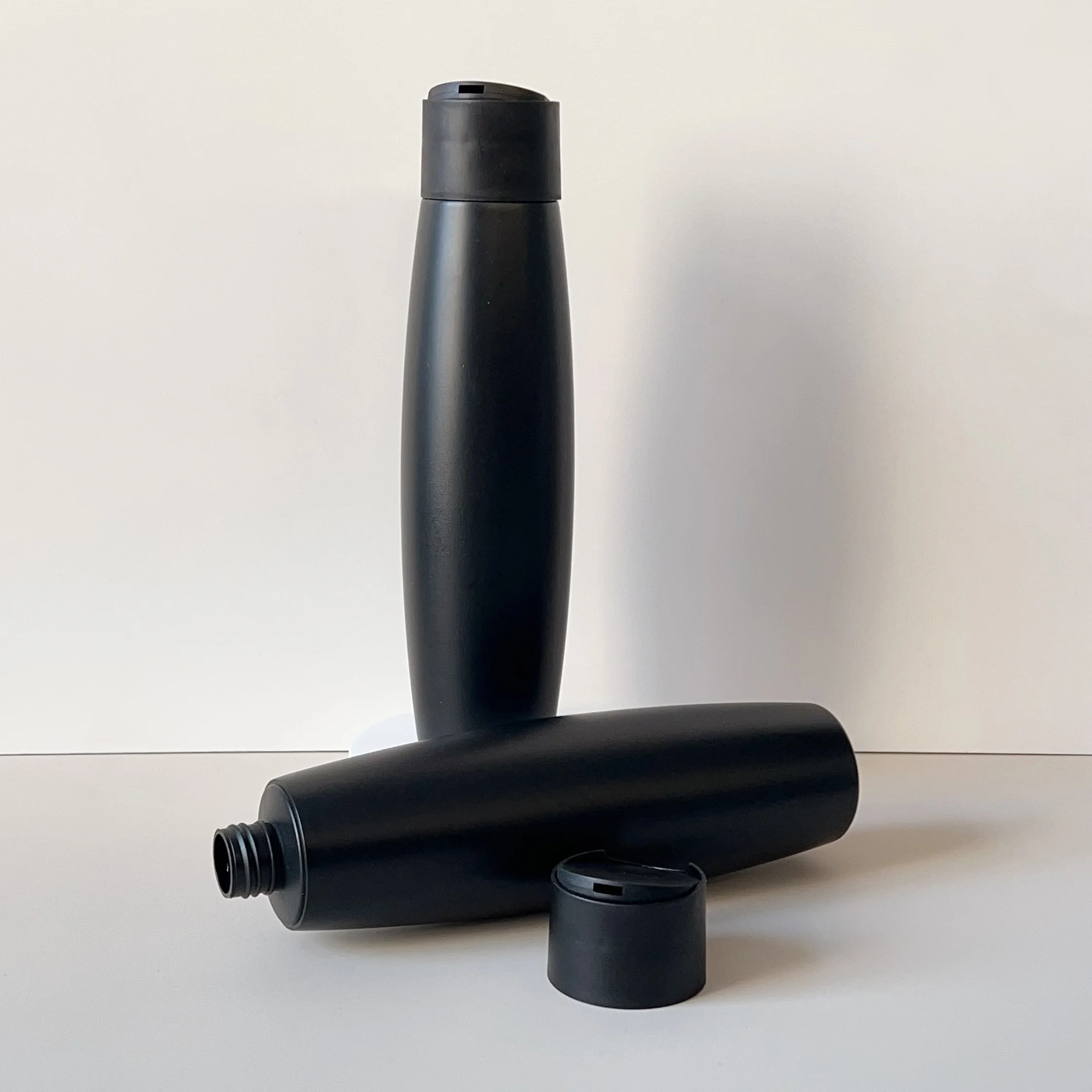 Sunscreen Plastic Bottle Wholesale Custom 500ml HDPE Extrusion Plastic Sunscreen Packaging Bottle