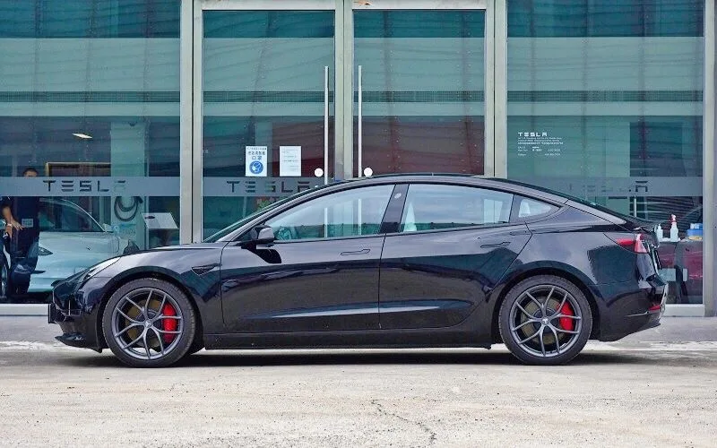 Tesla Model 3 EV factory