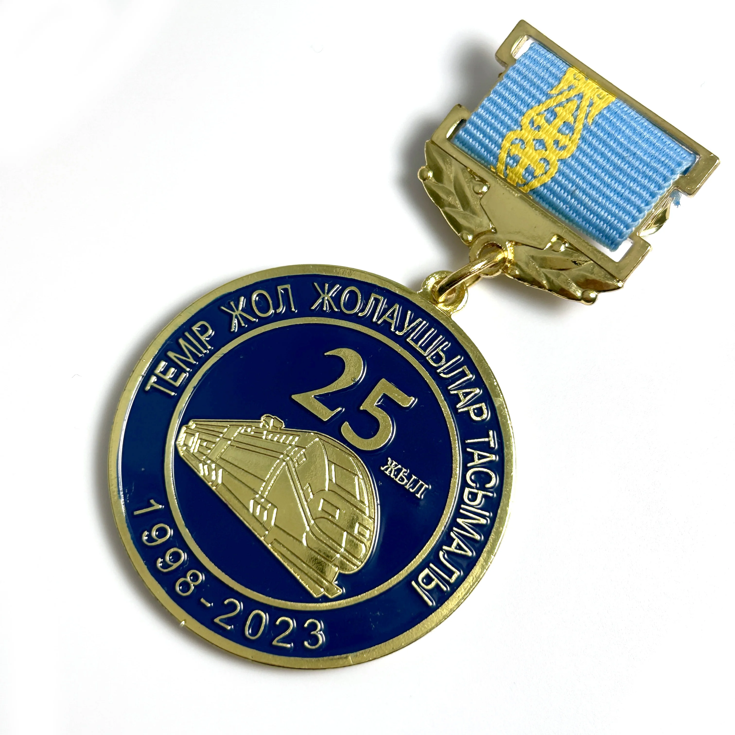 Wholesale Custom Metal Lapel Pins Logo Personalized Soft Enamel Pin for Souvenir Badges factory
