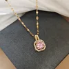 Collar de acero de titanio en polvo J405 con colgante de cobre.