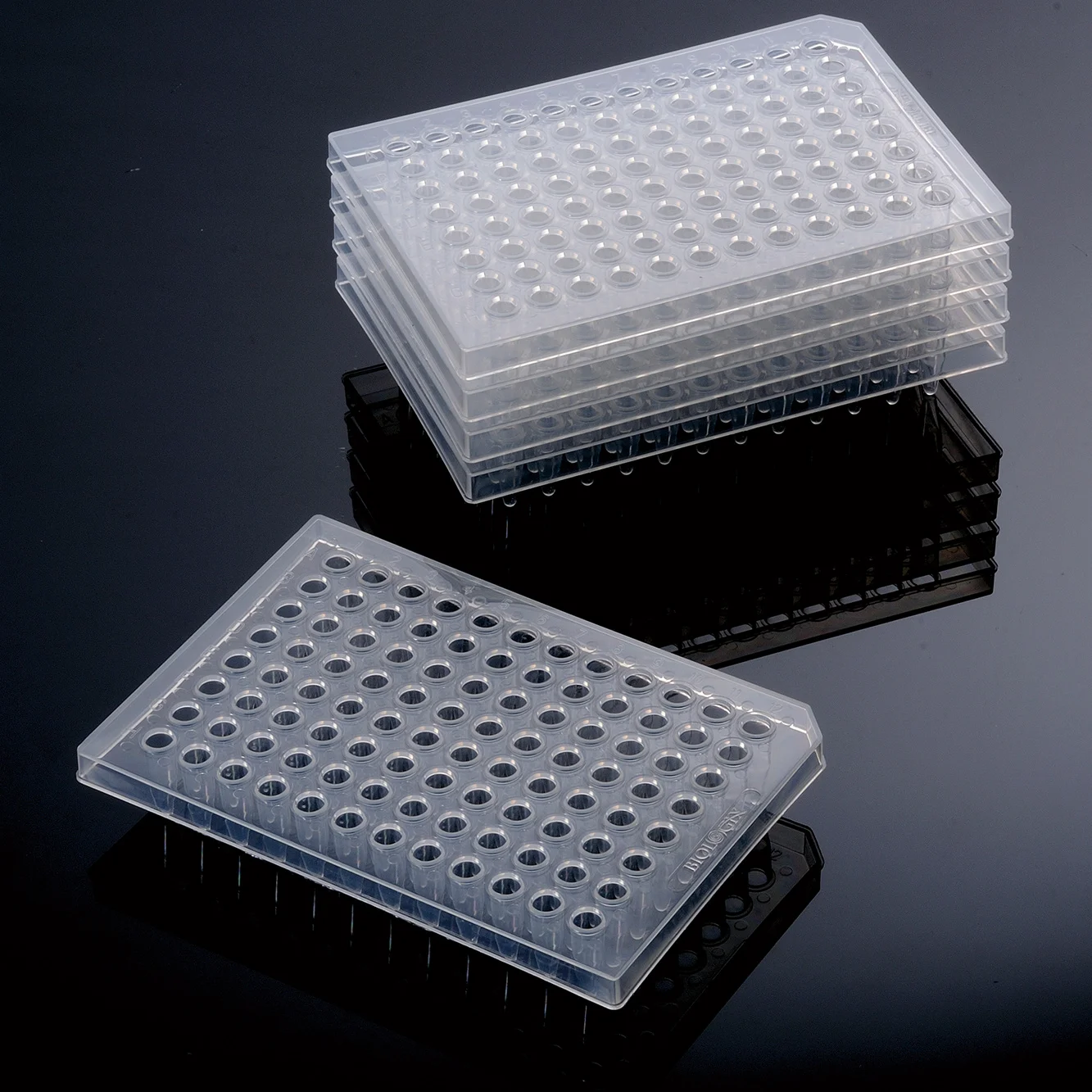 Laboratory Clear 96Well PCR Plates 0.2ml Pcr Plate Half-Skirted
