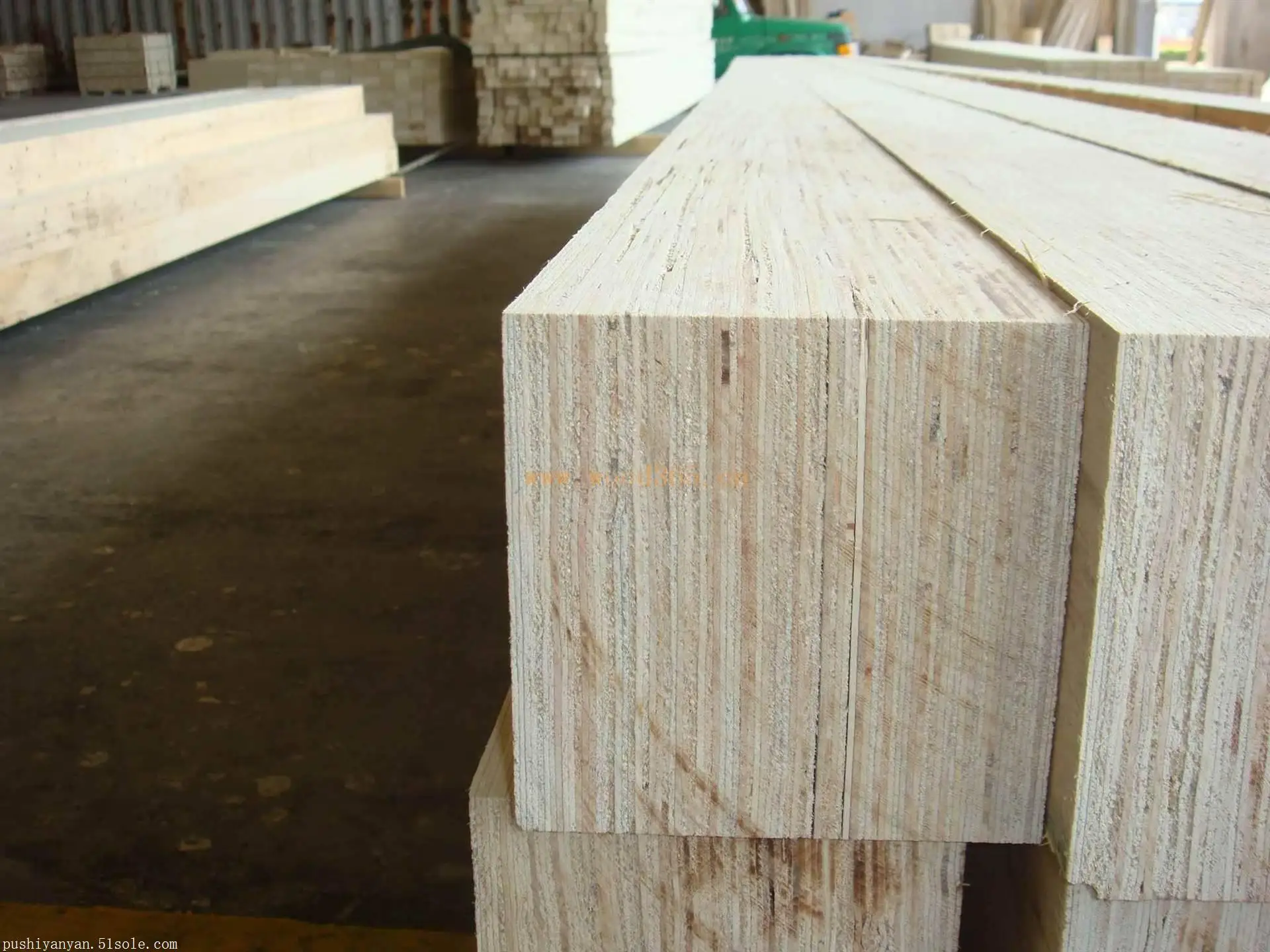 Appendiabiti Per Travetti In Legno Zincato – Larghezza 50mm, Confezione Da 50, Made In UK