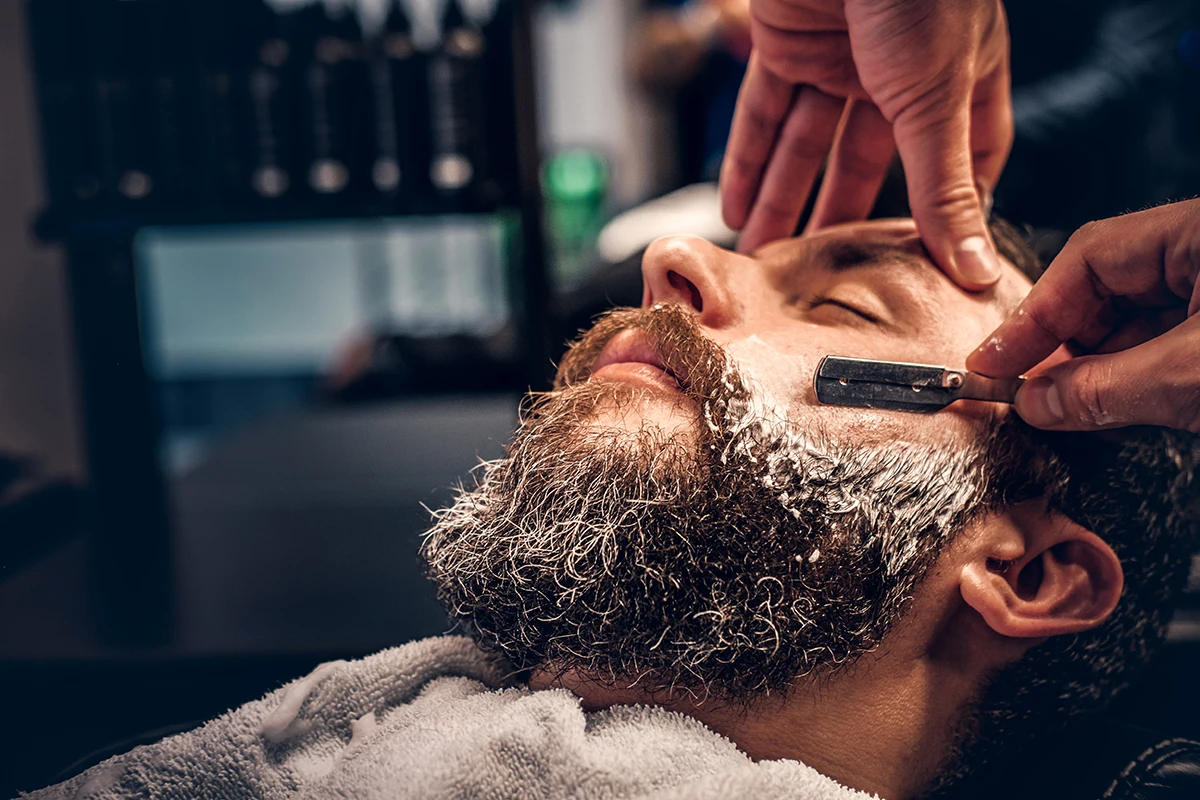 Травмы при бритье опасной бритвы