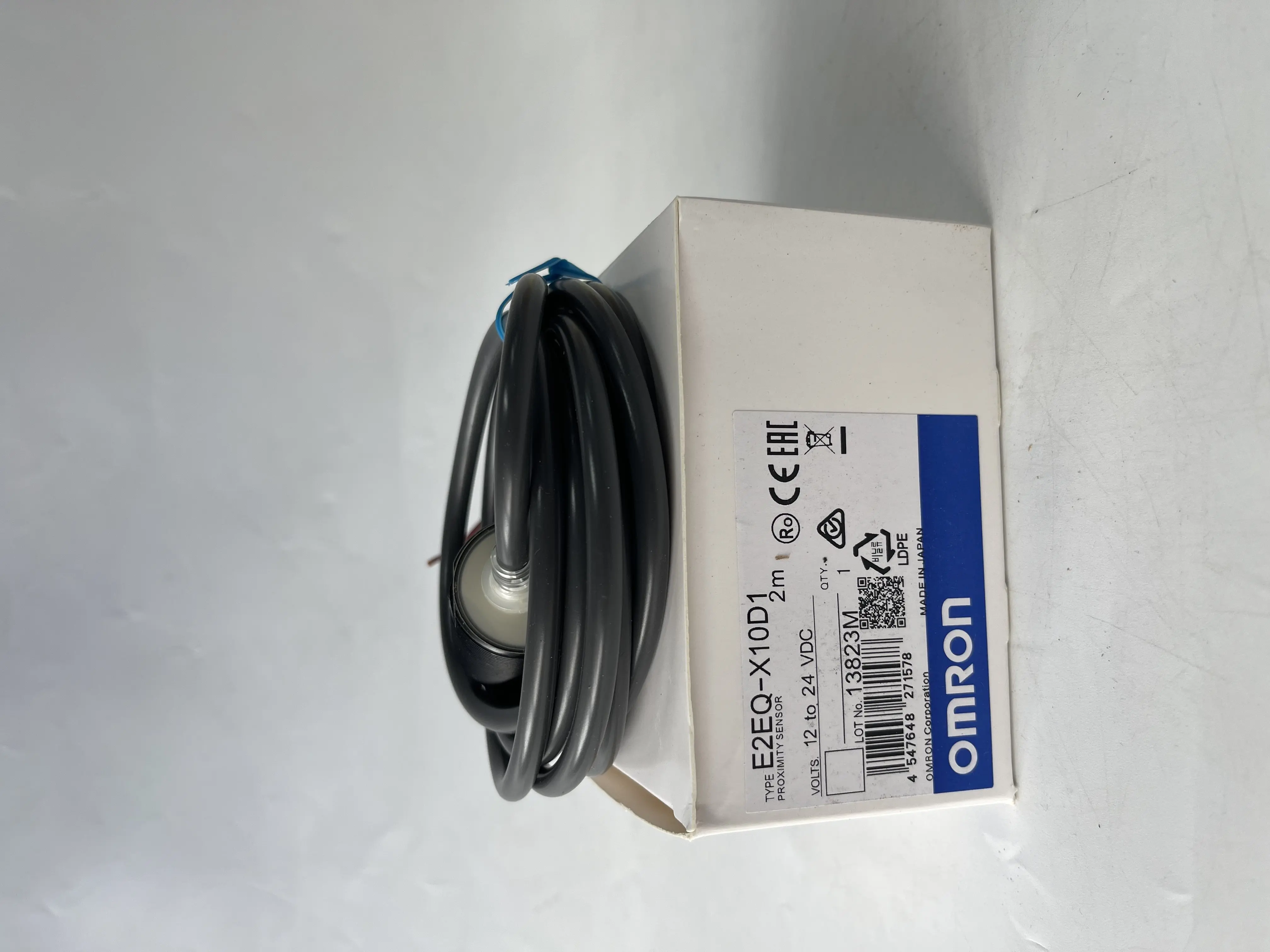 Omron Inductive Proximity Sensor E2EQ-X10D1 Omron Inductive Proximity Sensor E2EQ-X10D1