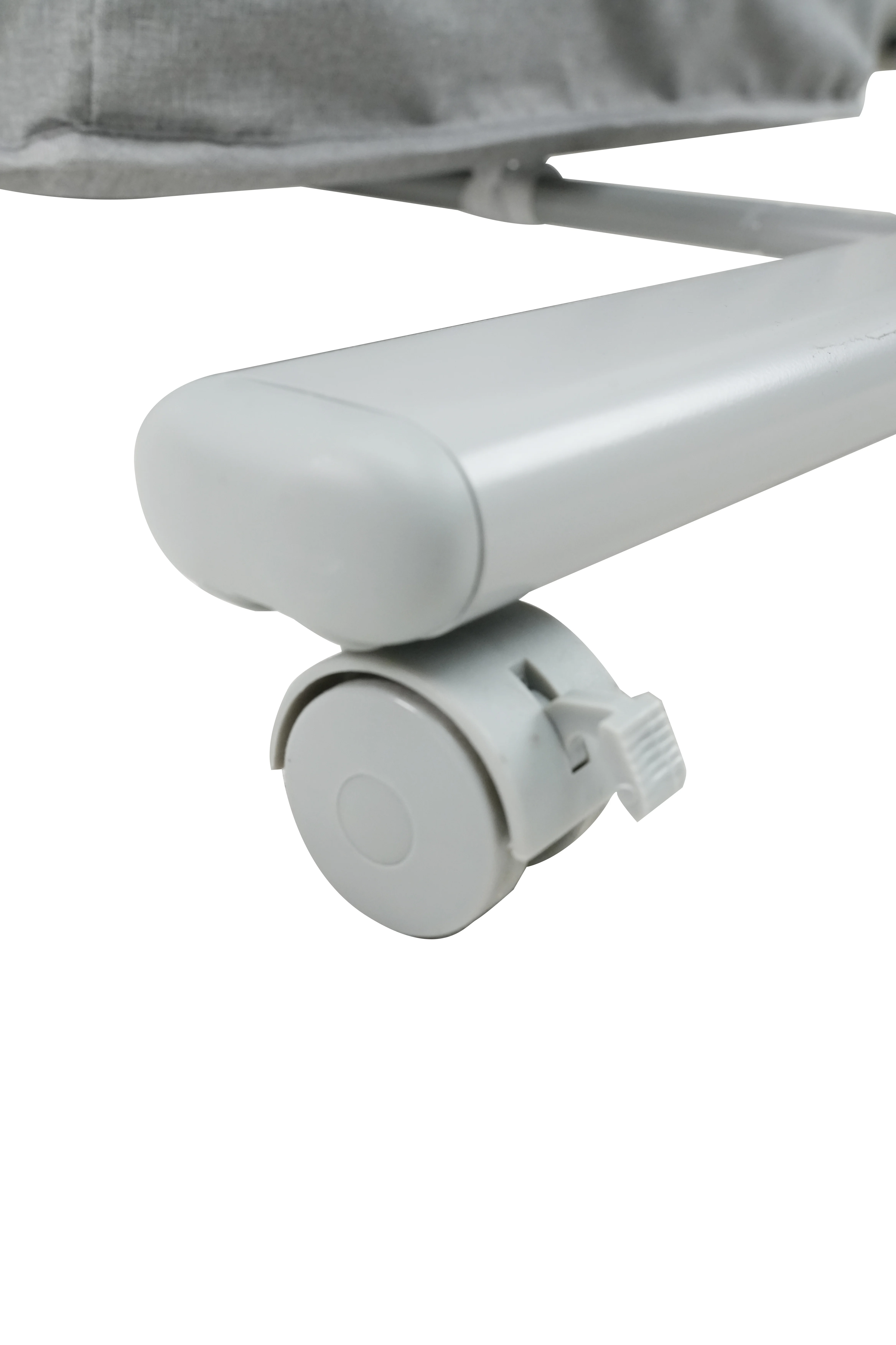 P780DY Cool Baby Auto Electric Baby Swing Bed With 5 Rocking Speeds and Cry Detection factory