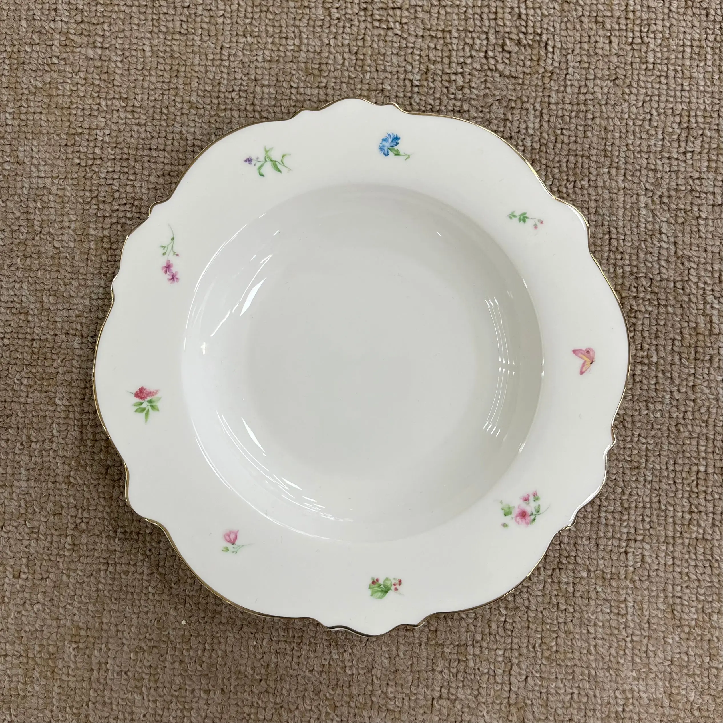 Korea simple white style dinner plate kitchen supplies appetizer plate fruit ceramic food salad dishes plates supplier