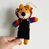 Pantalón negro con tirantes, diseño león - 14cm