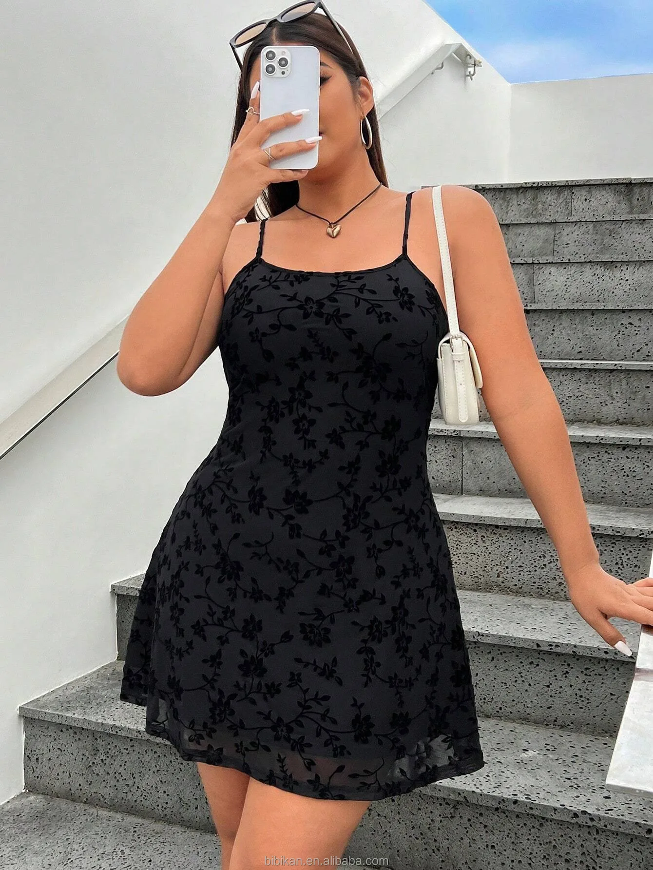2025 Summer Fashion Women's Large Size Dresses Cheap Wholesale Bulk Mixed  Plus-Size Clothing Stocklots of Clothing