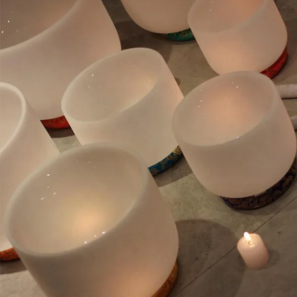 シンギングボウル old 直径12.5cm、330g (E、第6チャクラ