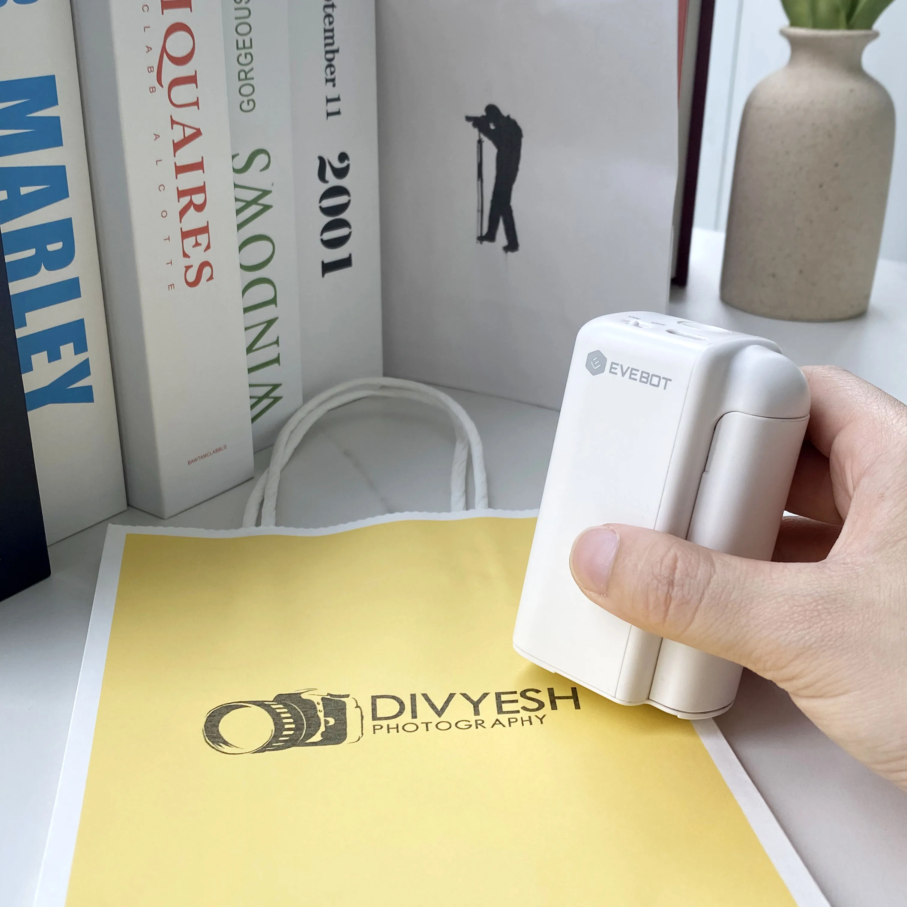 EVEBOT PrintPods ミニプリント機 Amazon.co.jp: イブボット(EVEBOT) 超小型 ハンディプリンター