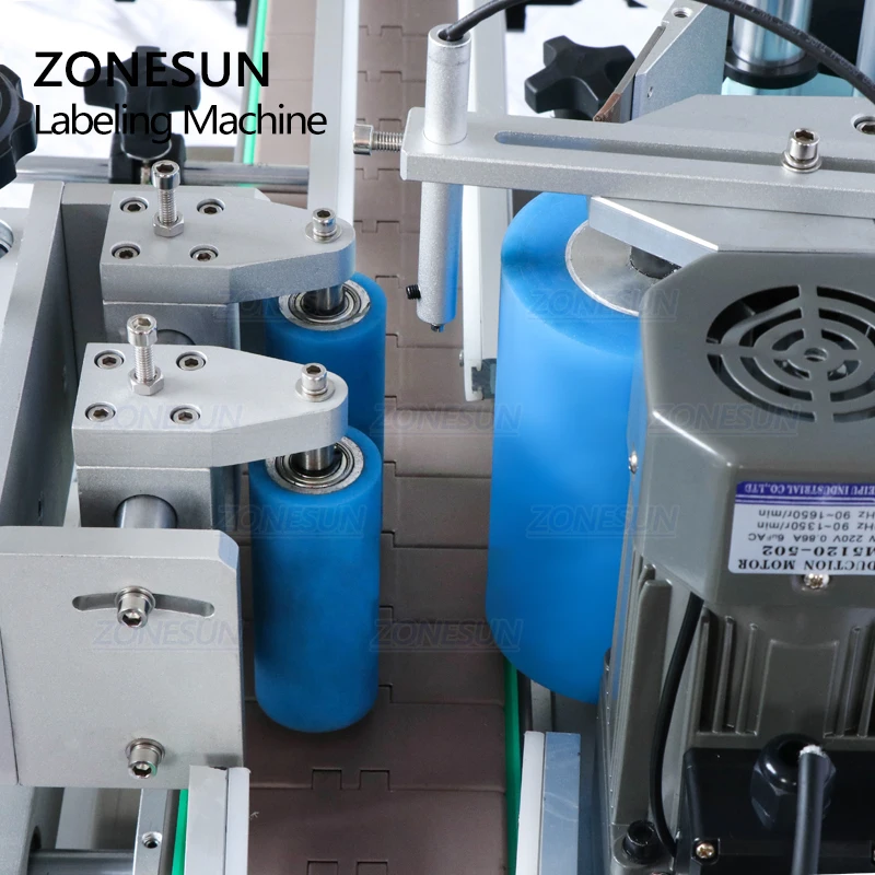 ZONESUN ZS-TB500 Sticker Liquid Soap Automatic Water Bottle Labeling Machines 2 Side With Coder