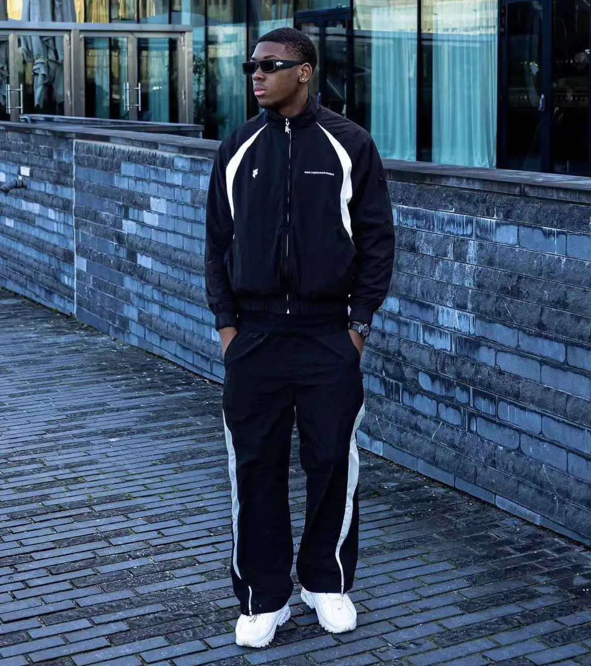 OEM Custom Men Polyester Tracksuits Patchwork Zip up Nylon Jacket and Pants Jogger Gym Sets Tracksuit Unisex Nylon Track Suit gallery 2