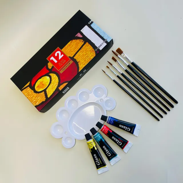 GF New Design 12 Colors 12ml Waterproof Stain Glass Paint Set With 6 Nylon Brushes And 1 Palette