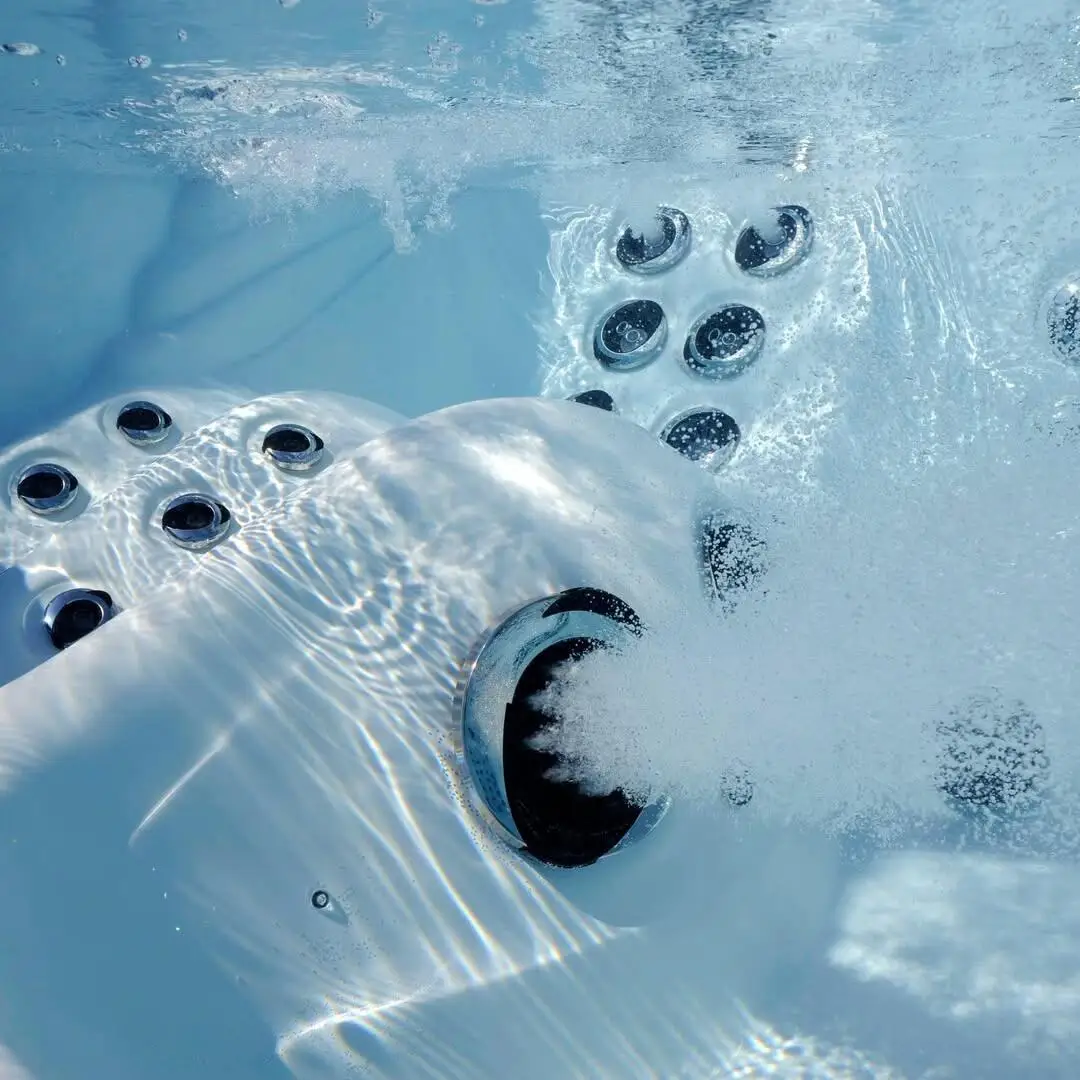 Freestanding Whirlpool Spa Hot Tub with 34 Jets and 6 Person Capacity for Hydrotherapy Massage