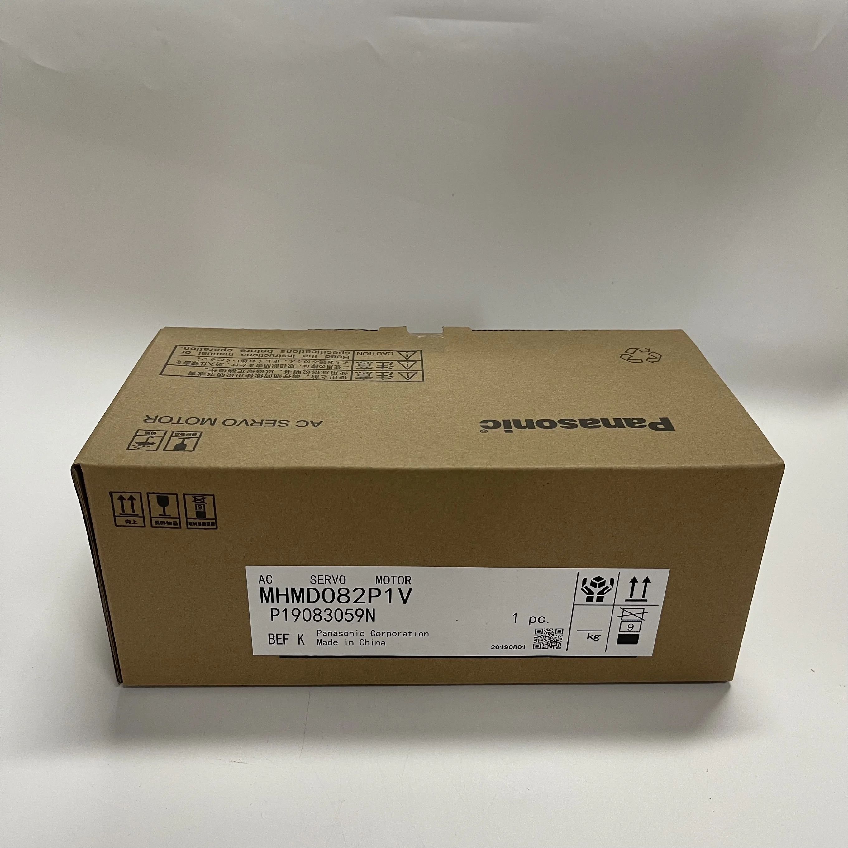 Panasonic AC Servo Motor MHMD082P1V