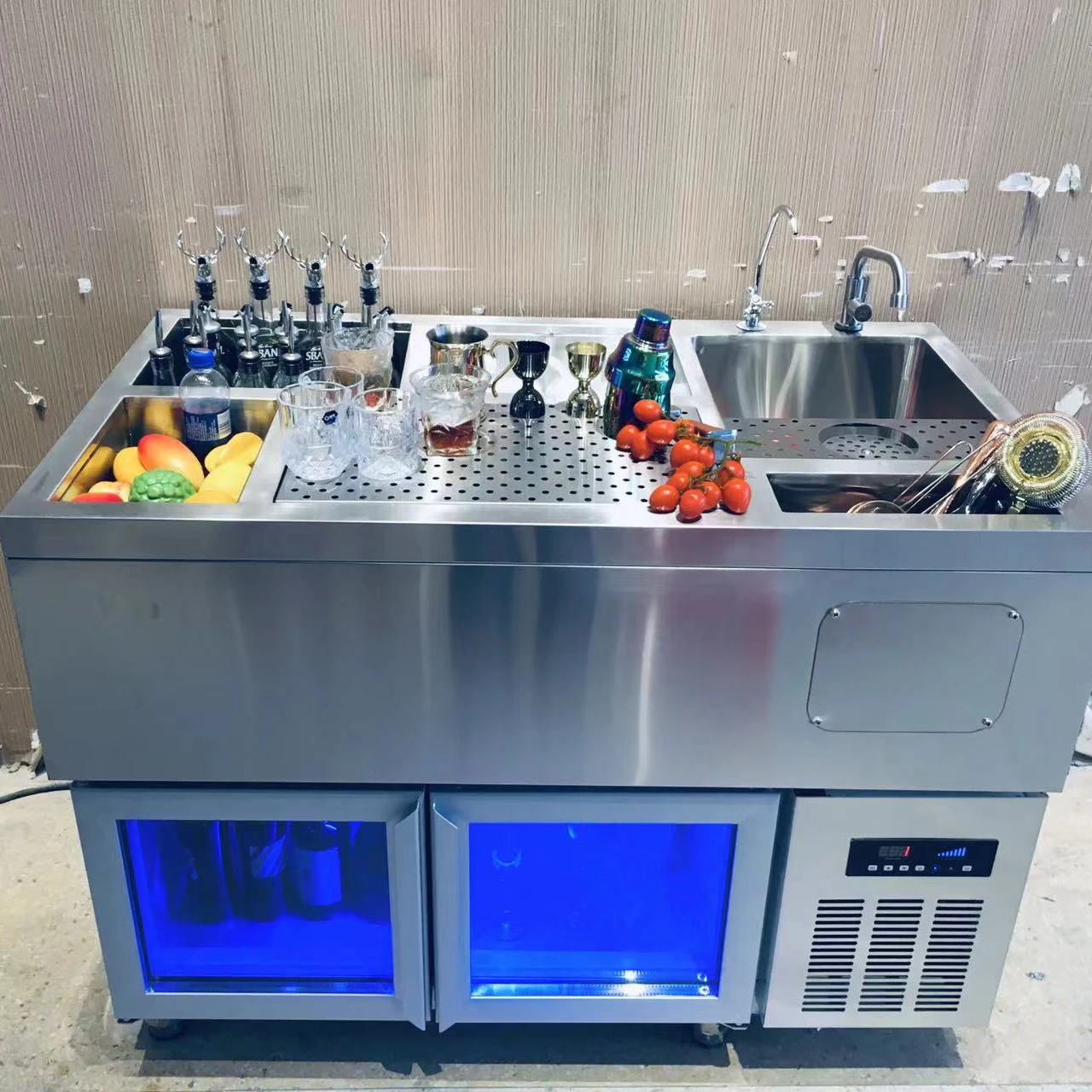 Deluxe Cocktail Bar Station, Stainless Steel, with Fully Insulated