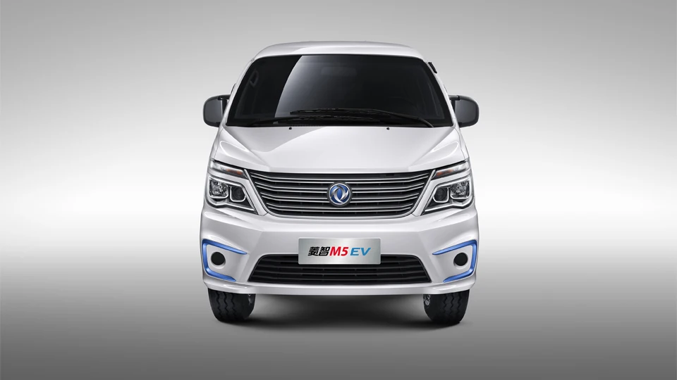 Полезный китайский dongfeng M5 ev mpv с роскошным грузовым фургоном
