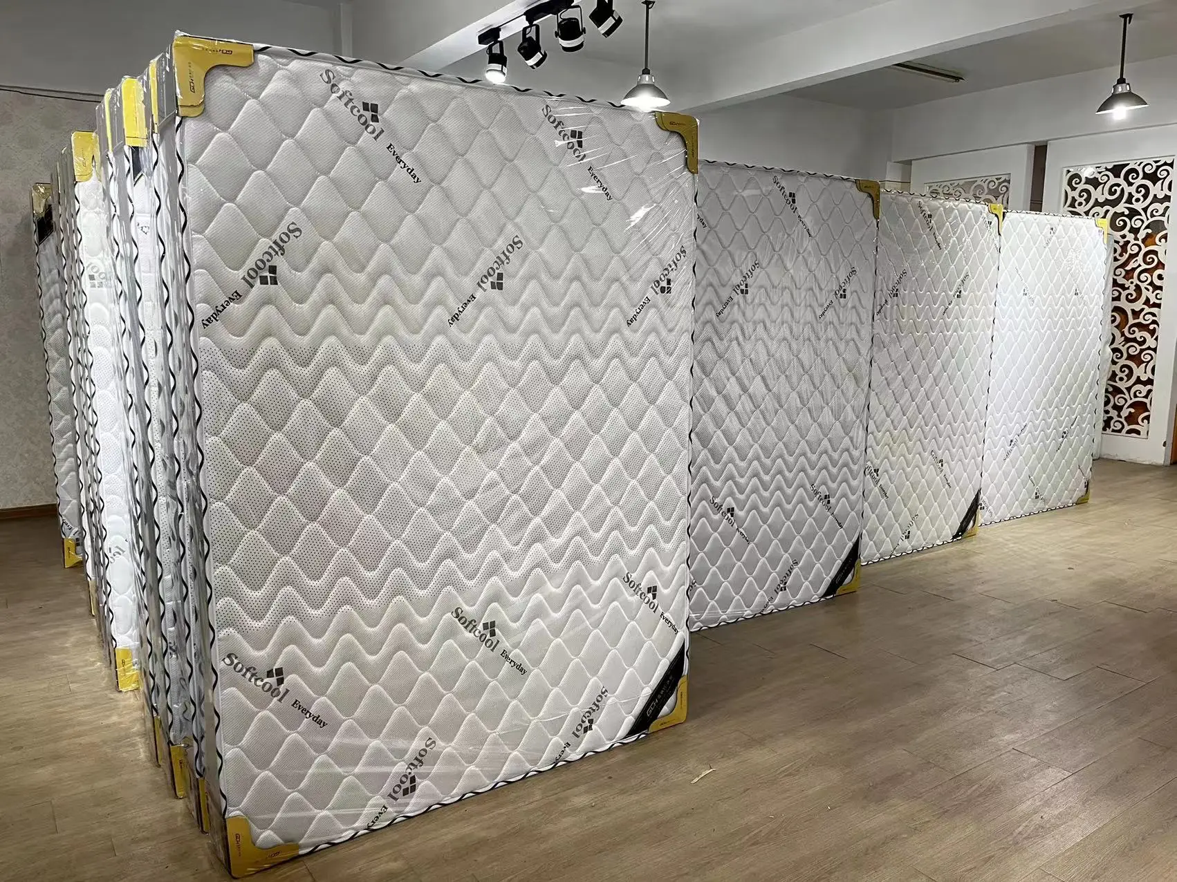 2023 Customized Style Transparent Polyethylene Plastic Packing Roll