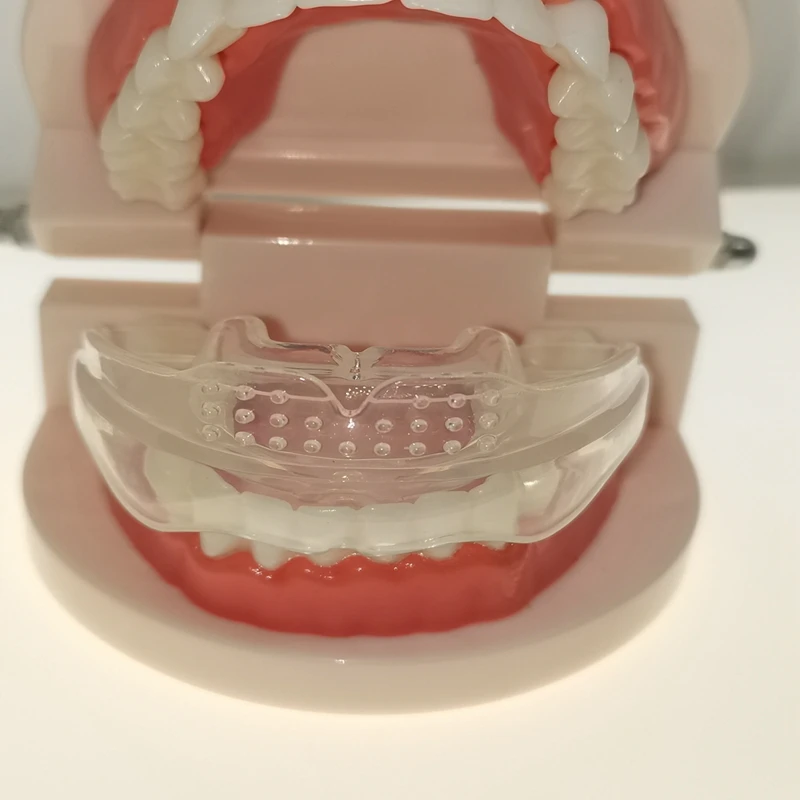 mouth guard 03.jpg